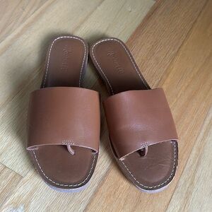 Madewell The Boardwalk Post Slide